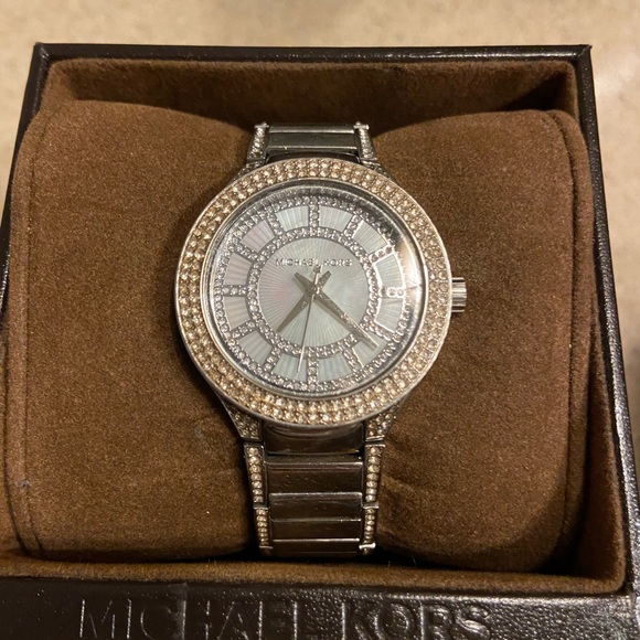 Michael Kors original ladies watch - Picture 2 of 4
